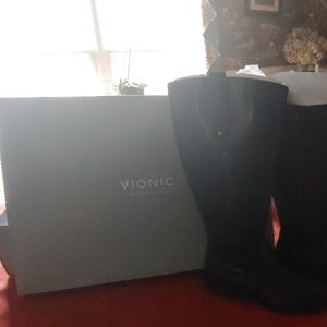 Vionic Mayesl boots